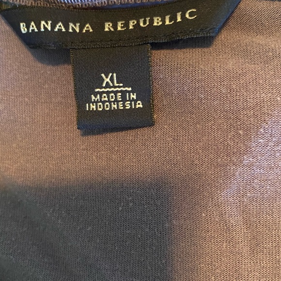 Banana Republic Sleeveless Blouse - Picture 2 of 6